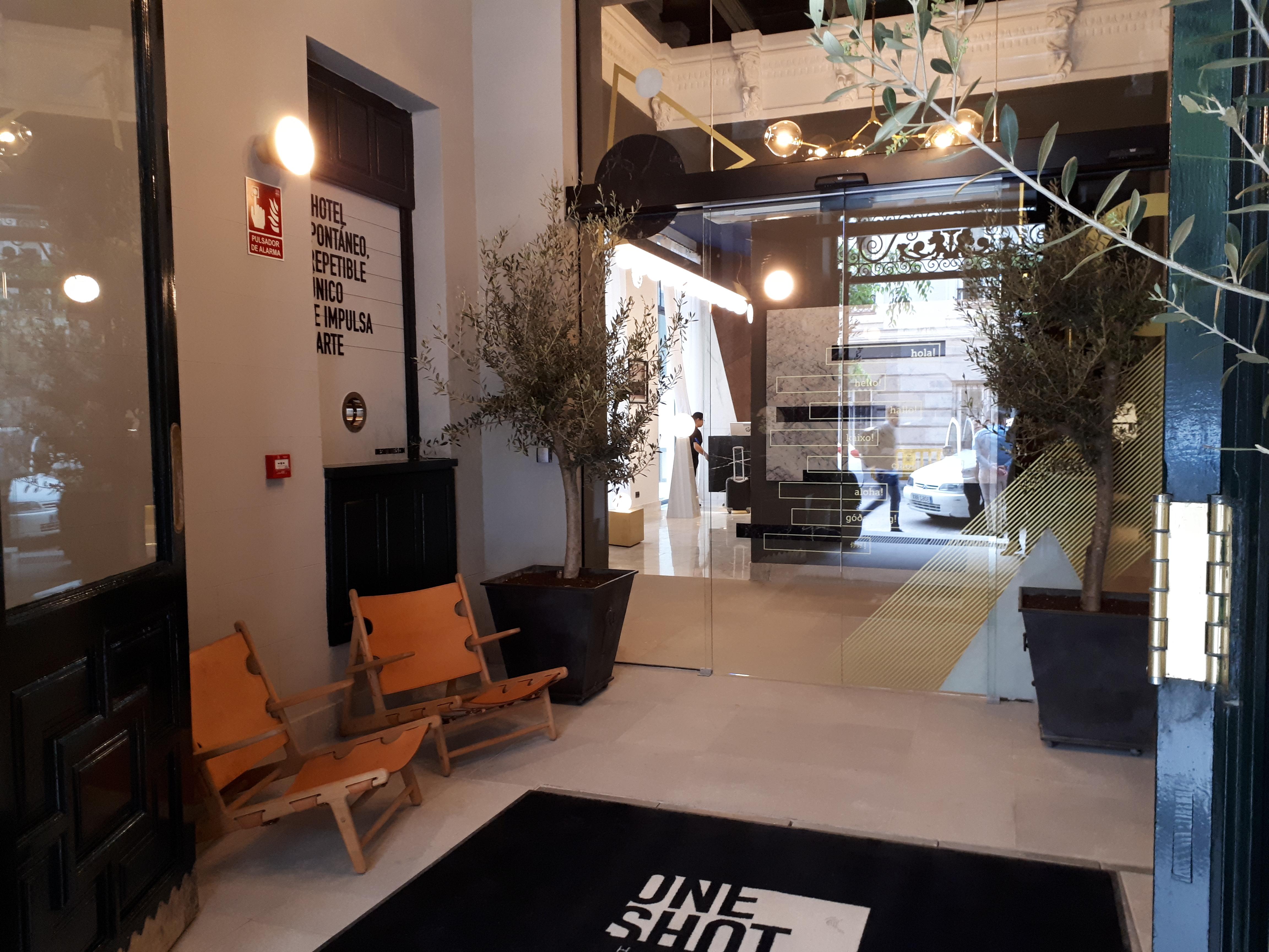 One Shot Fortuny — Photos 3